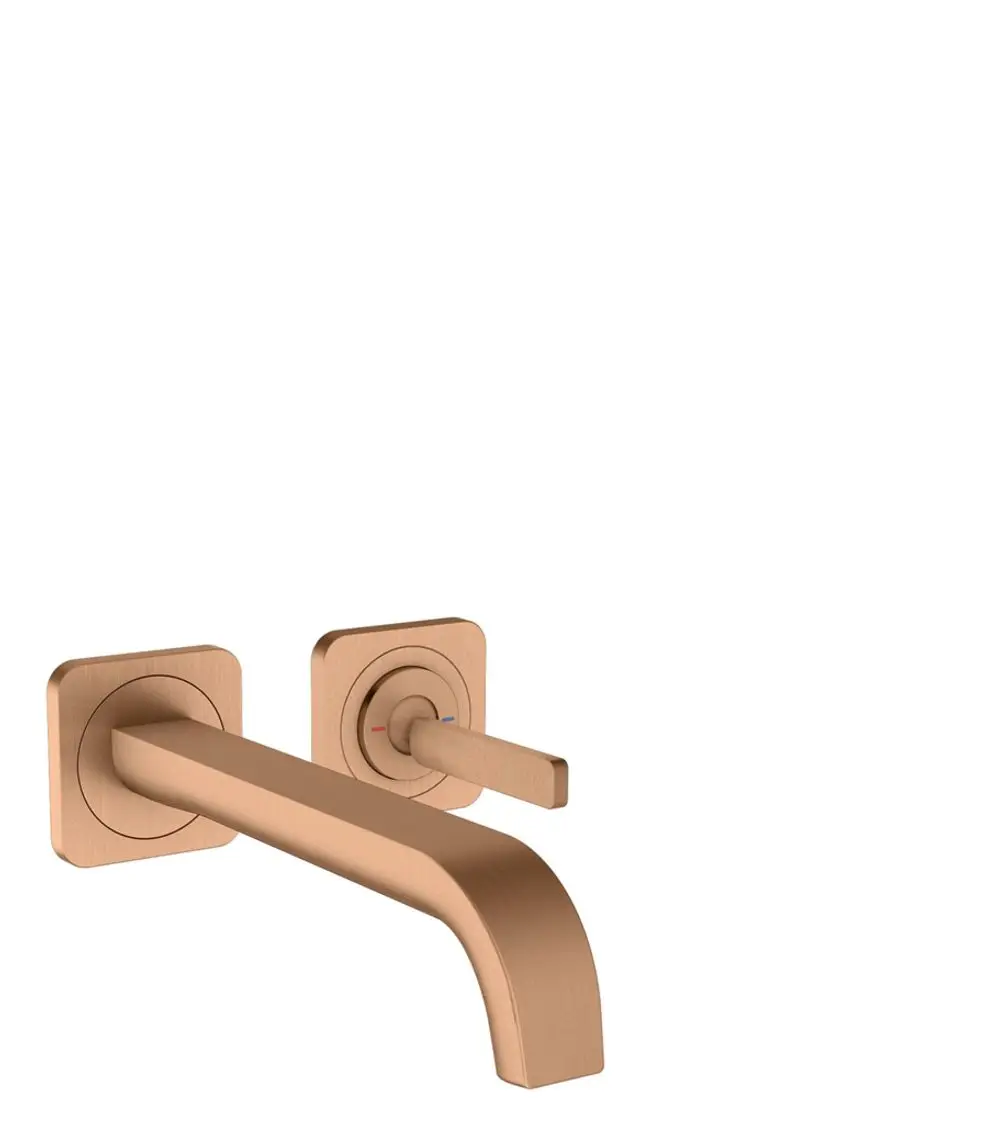 Wandmontierter Waschtischmischer in Brushed Bronze von AXOR mit einem seitlichen Griff und einem leicht gebogenen Auslauf. Klar definierte geometrische Formen.